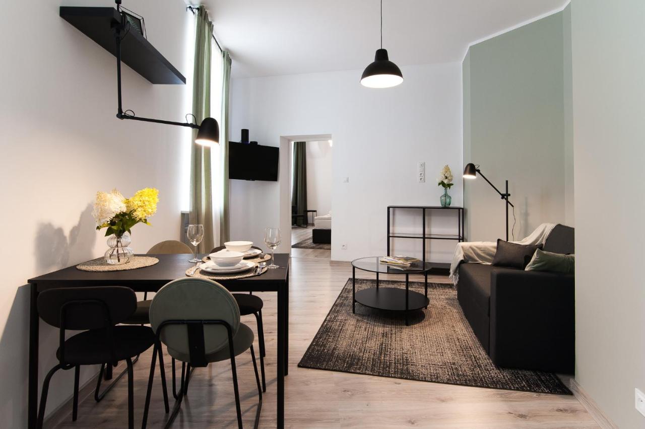 Apartamenty Emilia グニェズノ エクステリア 写真