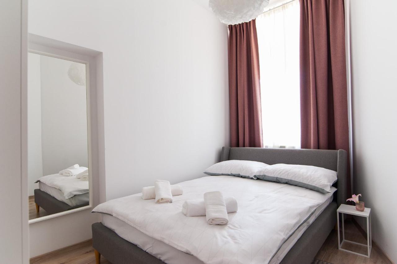 Apartamenty Emilia グニェズノ エクステリア 写真