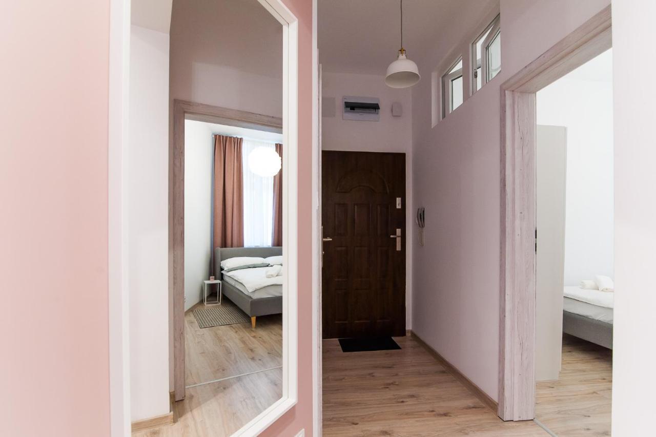 Apartamenty Emilia グニェズノ エクステリア 写真