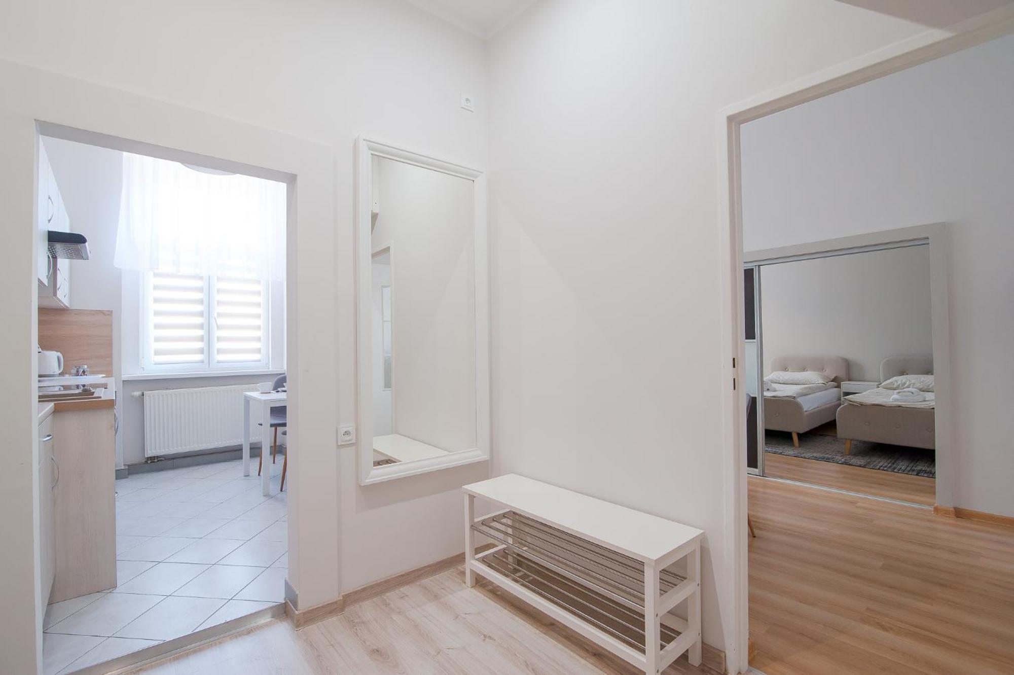 Apartamenty Emilia グニェズノ エクステリア 写真